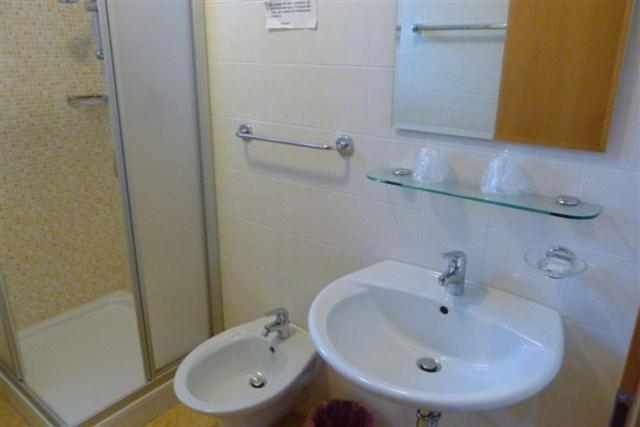 Garni Cremona Bed & Breakfast Bressanone Phòng bức ảnh