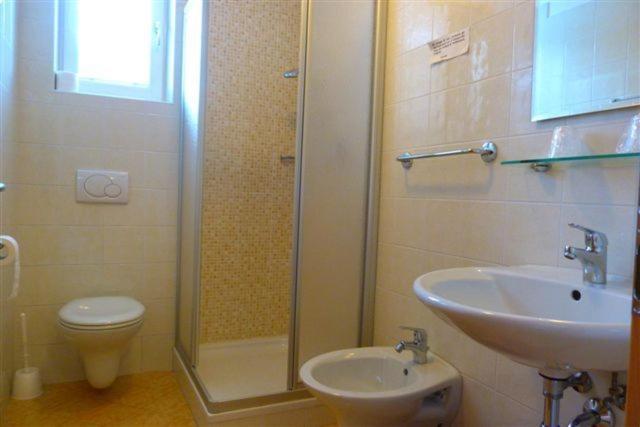 Garni Cremona Bed & Breakfast Bressanone Phòng bức ảnh